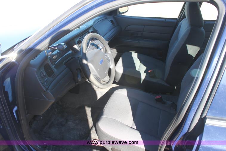 image for item E8364 2008 Ford Crown Victoria Police Interceptor