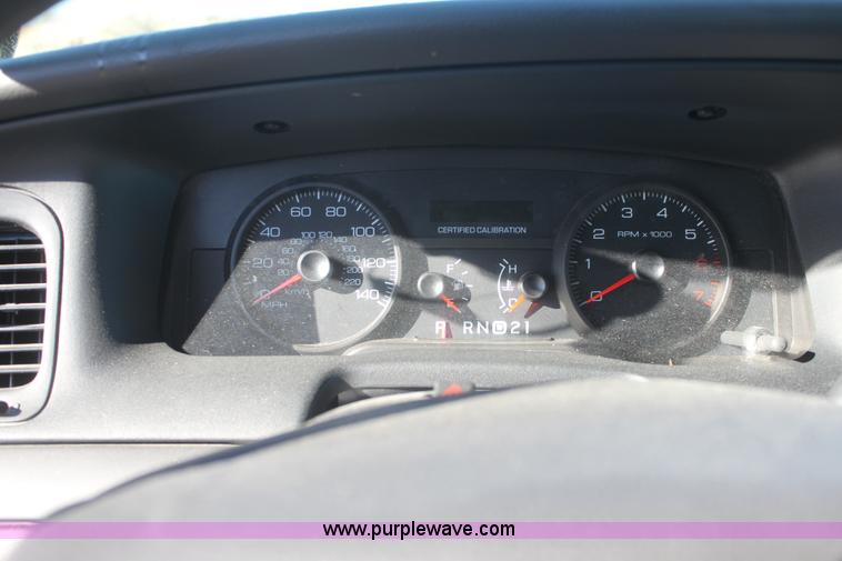 image for item E8364 2008 Ford Crown Victoria Police Interceptor