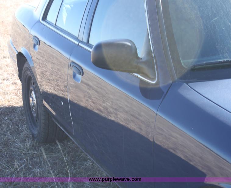 image for item E8364 2008 Ford Crown Victoria Police Interceptor