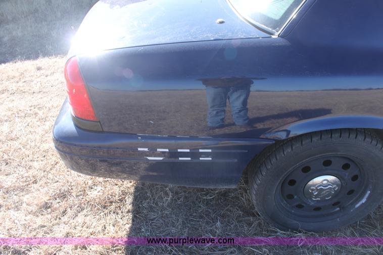 image for item E8364 2008 Ford Crown Victoria Police Interceptor