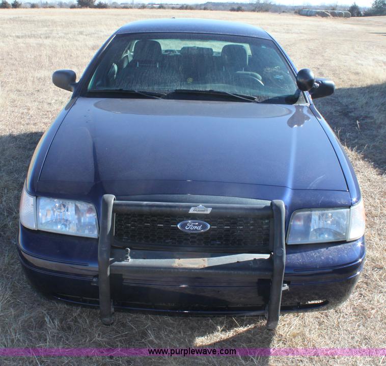 image for item E8365 2006 Ford Crown Victoria Police Interceptor