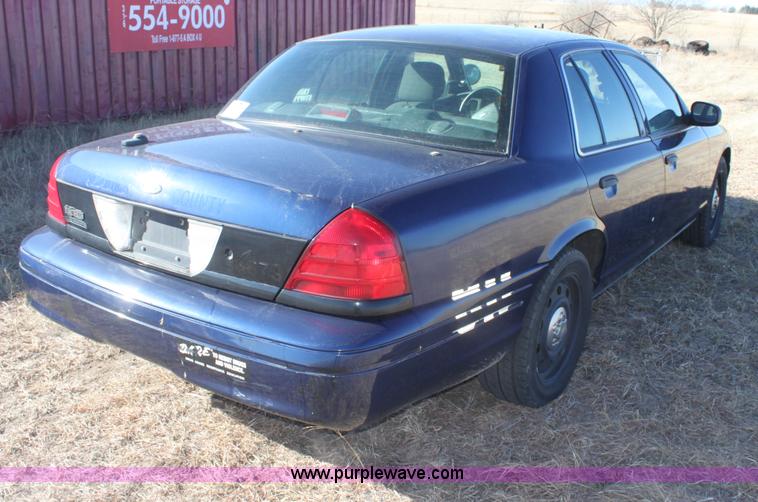 image for item E8365 2006 Ford Crown Victoria Police Interceptor