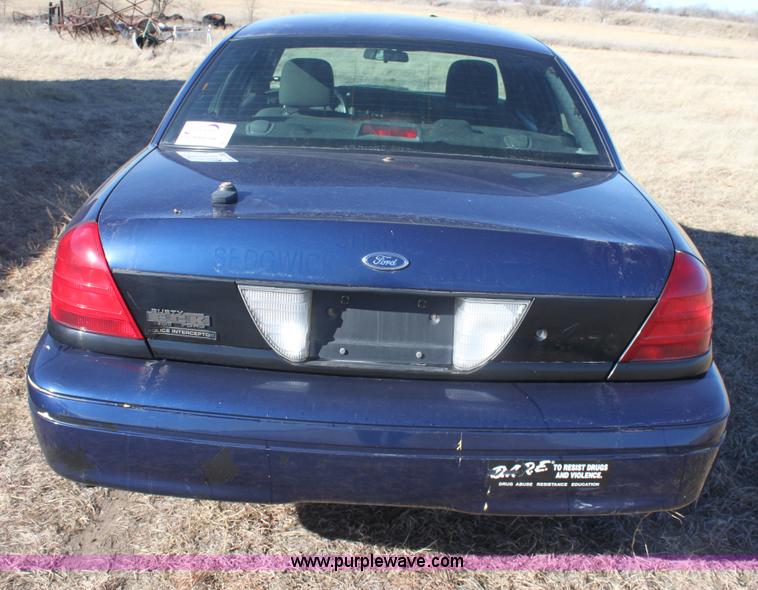 image for item E8365 2006 Ford Crown Victoria Police Interceptor