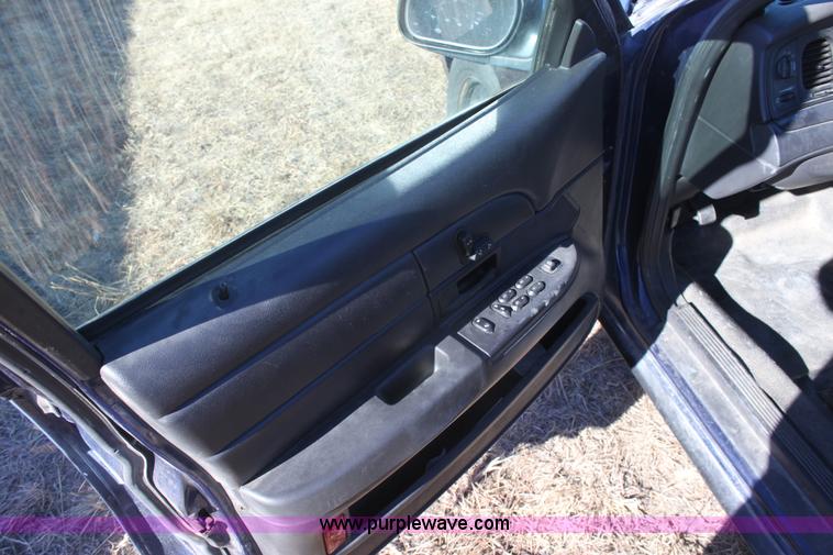 image for item E8365 2006 Ford Crown Victoria Police Interceptor