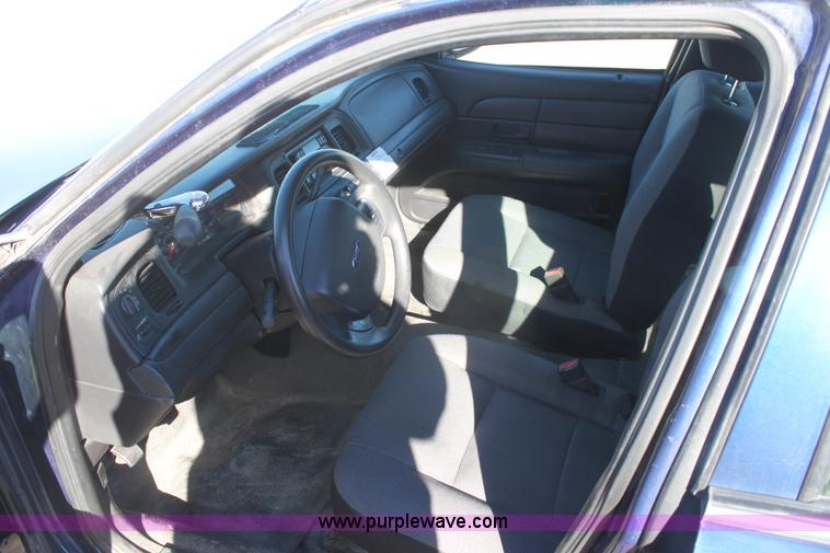 image for item E8365 2006 Ford Crown Victoria Police Interceptor