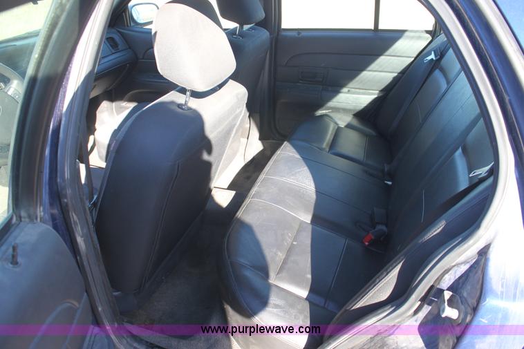 image for item E8365 2006 Ford Crown Victoria Police Interceptor
