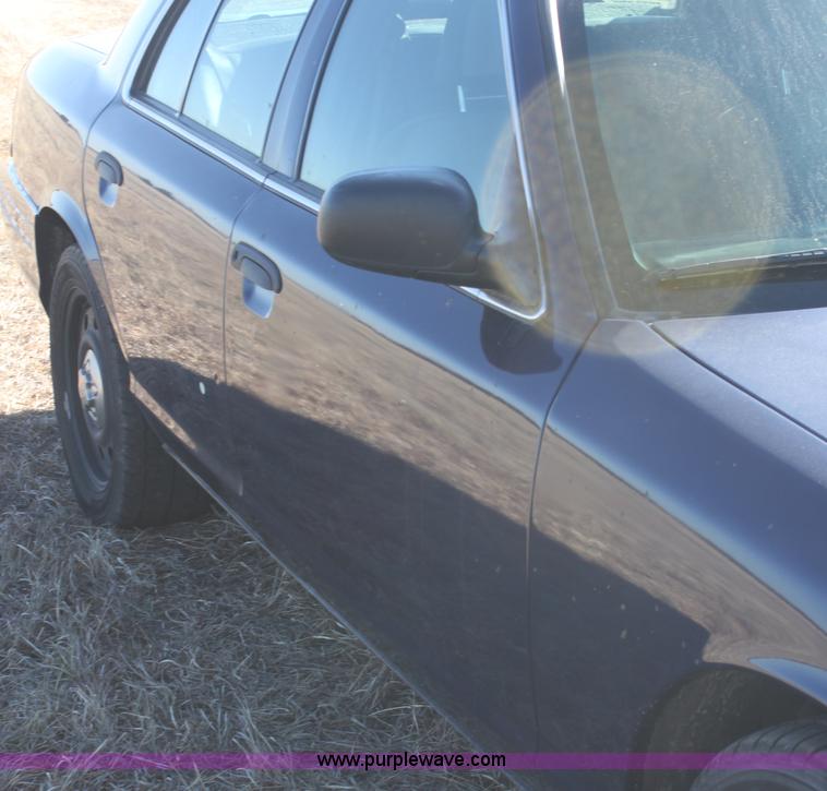 image for item E8365 2006 Ford Crown Victoria Police Interceptor