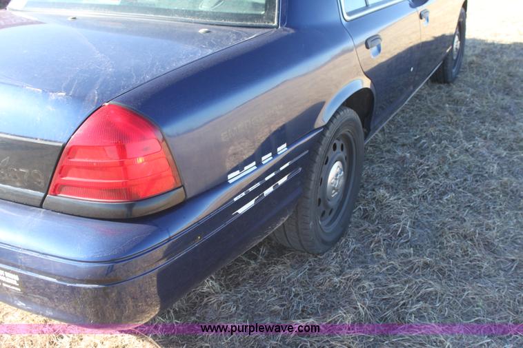image for item E8365 2006 Ford Crown Victoria Police Interceptor