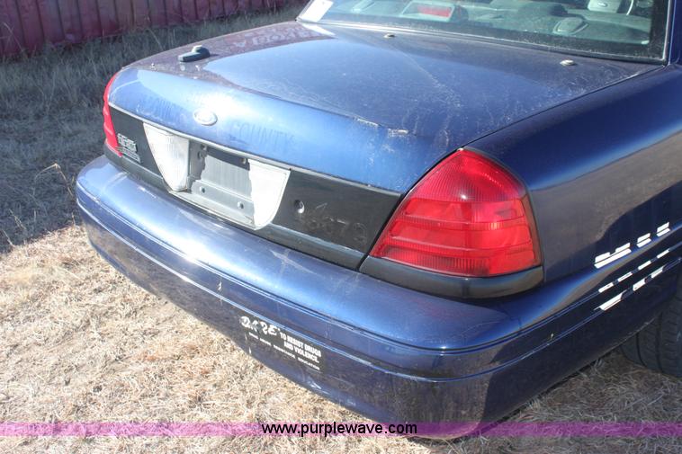 image for item E8365 2006 Ford Crown Victoria Police Interceptor