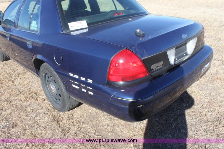 image for item E8365 2006 Ford Crown Victoria Police Interceptor