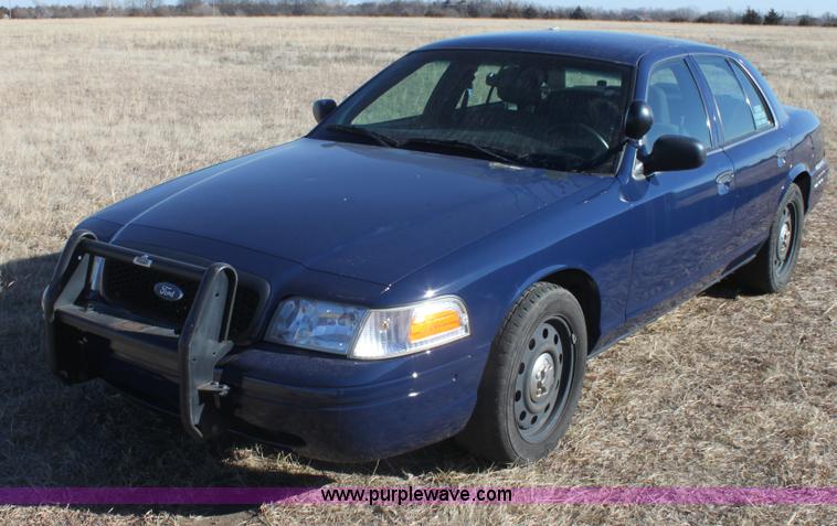 image for item E8366 2007 Ford Crown Victoria Police Interceptor