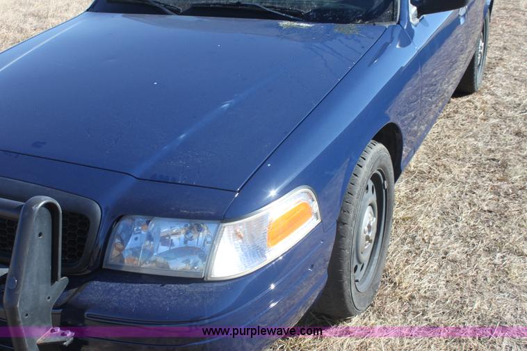 image for item E8366 2007 Ford Crown Victoria Police Interceptor