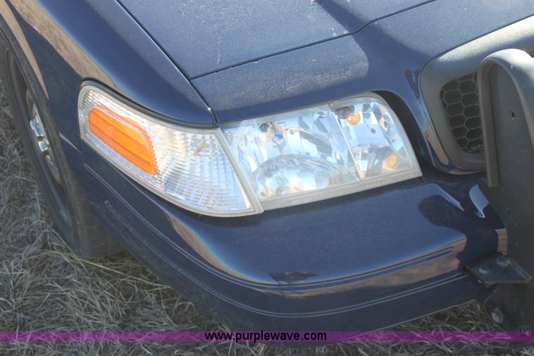 image for item E8366 2007 Ford Crown Victoria Police Interceptor