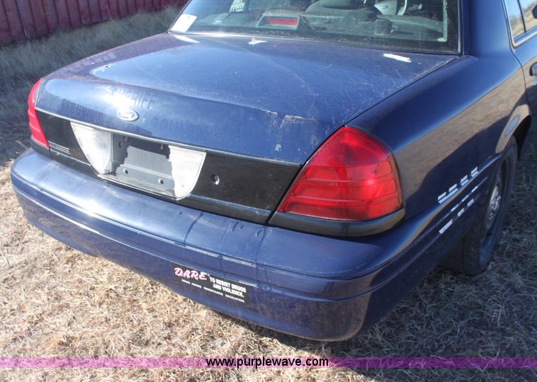 image for item E8366 2007 Ford Crown Victoria Police Interceptor