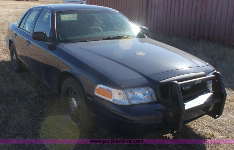 image for item E8367 2008 Ford Crown Victoria Police Interceptor