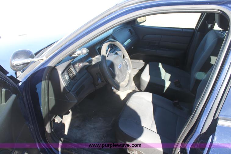 image for item E8367 2008 Ford Crown Victoria Police Interceptor