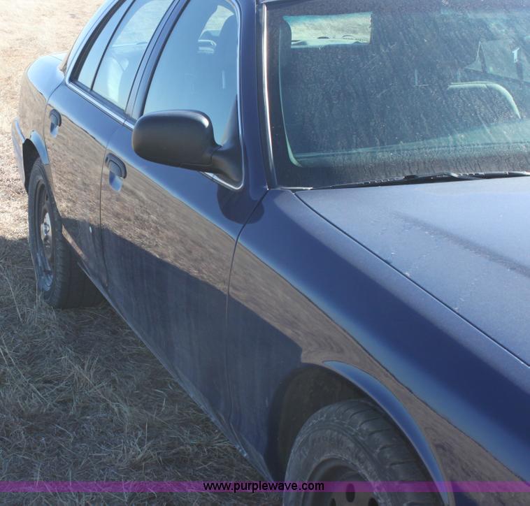 image for item E8367 2008 Ford Crown Victoria Police Interceptor