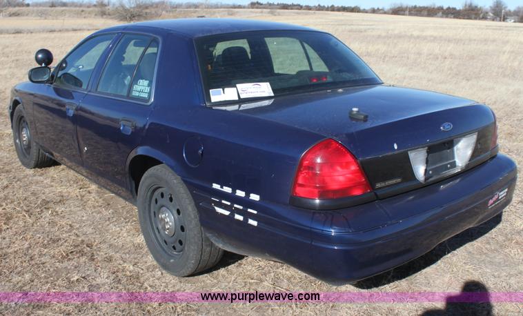 image for item E8368 2006 Ford Crown Victoria Police Interceptor