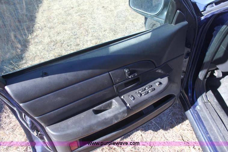 image for item E8368 2006 Ford Crown Victoria Police Interceptor