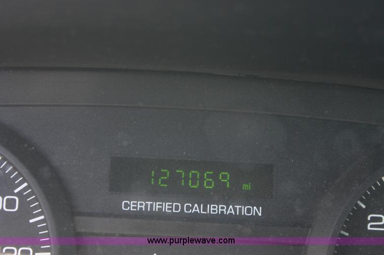 image for item E8368 2006 Ford Crown Victoria Police Interceptor