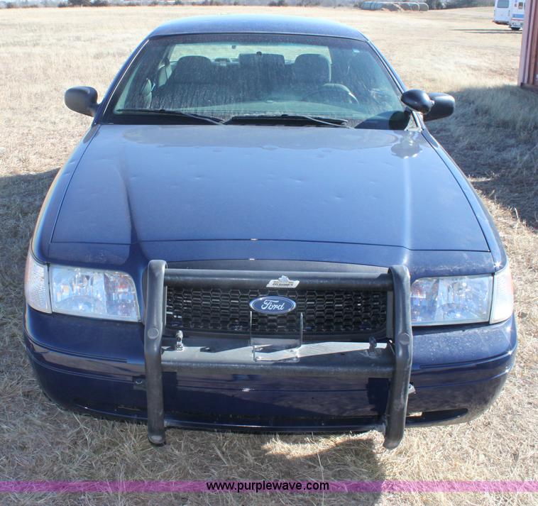 image for item E8370 2007 Ford Crown Victoria Police Interceptor