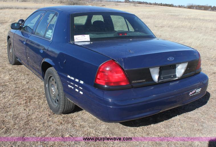image for item E8370 2007 Ford Crown Victoria Police Interceptor