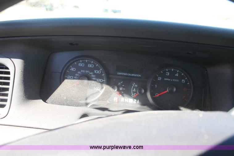 image for item E8370 2007 Ford Crown Victoria Police Interceptor