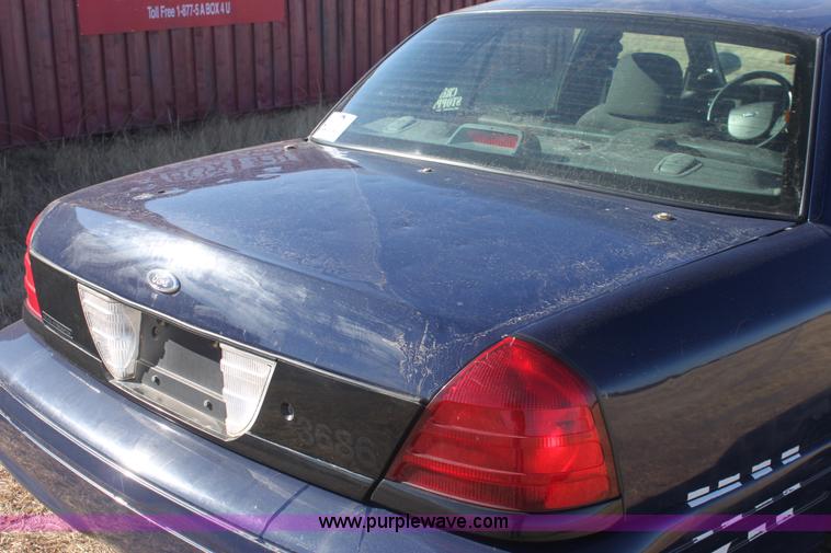 image for item E8370 2007 Ford Crown Victoria Police Interceptor