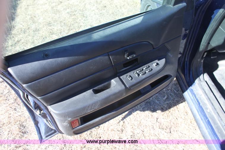 image for item E8371 2008 Ford Crown Victoria Police Interceptor