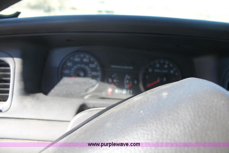 image for item E8371 2008 Ford Crown Victoria Police Interceptor