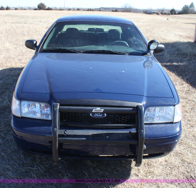 image for item E8372 2008 Ford Crown Victoria Police Interceptor