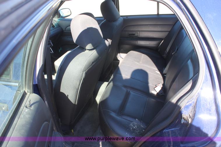image for item E8372 2008 Ford Crown Victoria Police Interceptor