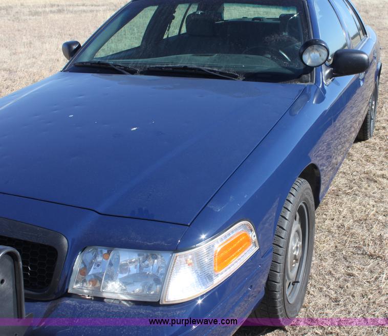 image for item E8372 2008 Ford Crown Victoria Police Interceptor