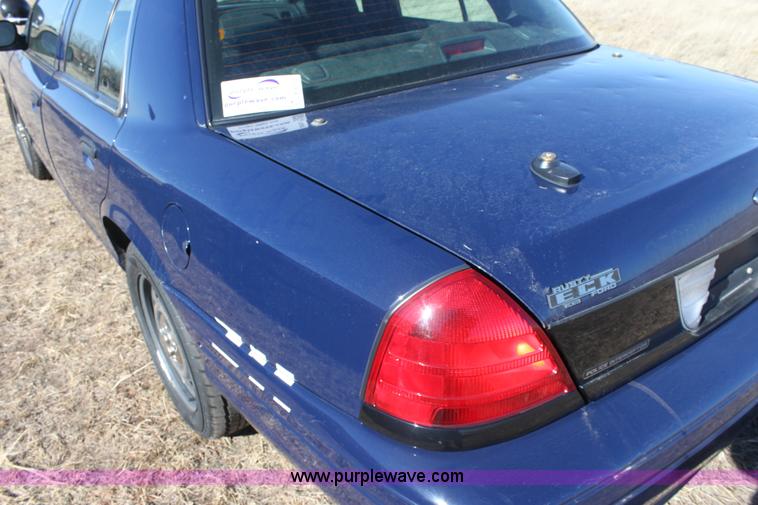 image for item E8372 2008 Ford Crown Victoria Police Interceptor