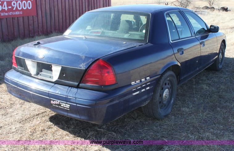 image for item E8373 2007 Ford Crown Victoria Police Interceptor