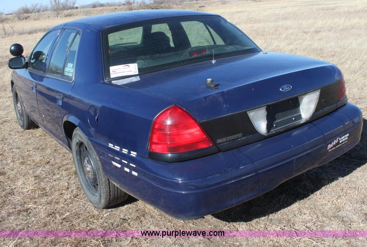 image for item E8373 2007 Ford Crown Victoria Police Interceptor