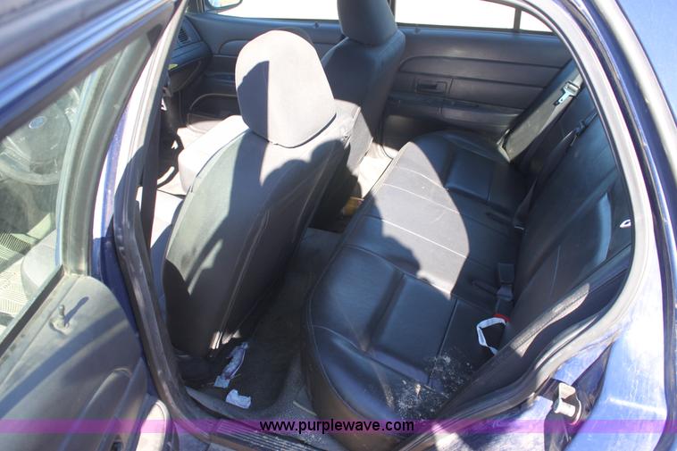 image for item E8373 2007 Ford Crown Victoria Police Interceptor