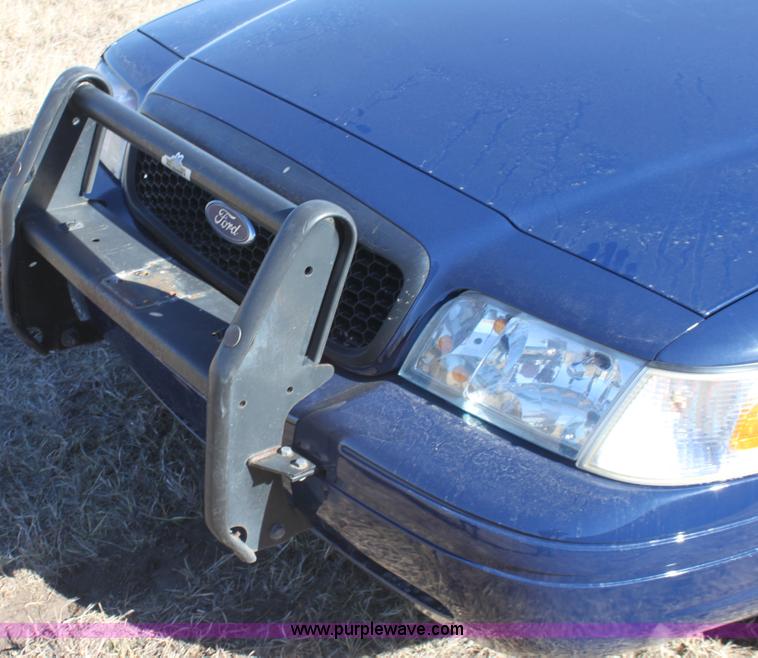 image for item E8373 2007 Ford Crown Victoria Police Interceptor