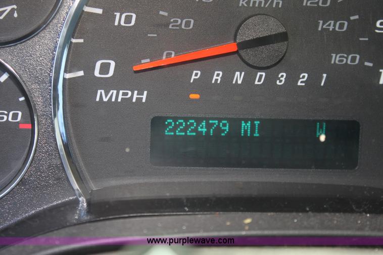 image for item E8374 2009 Chevrolet Express 3500 van