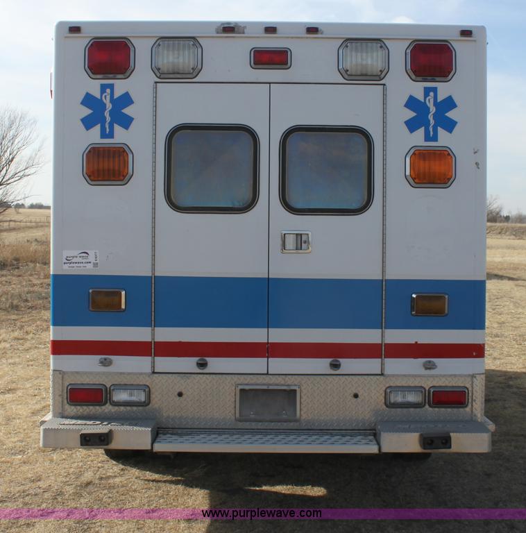 image for item E8377 2008 Chevrolet ambulance