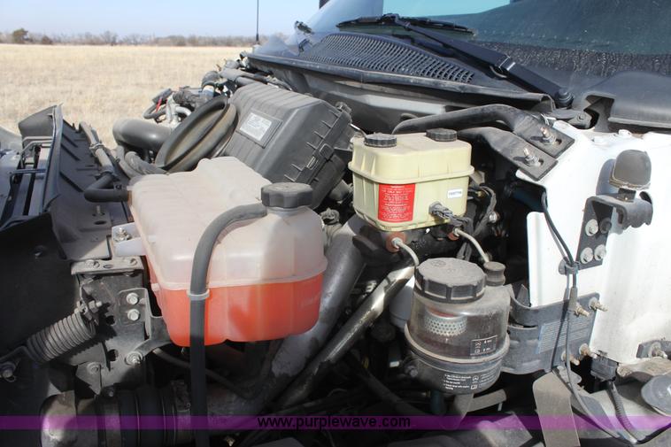 image for item E8377 2008 Chevrolet ambulance