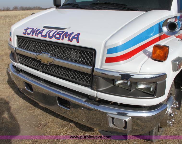 image for item E8377 2008 Chevrolet ambulance