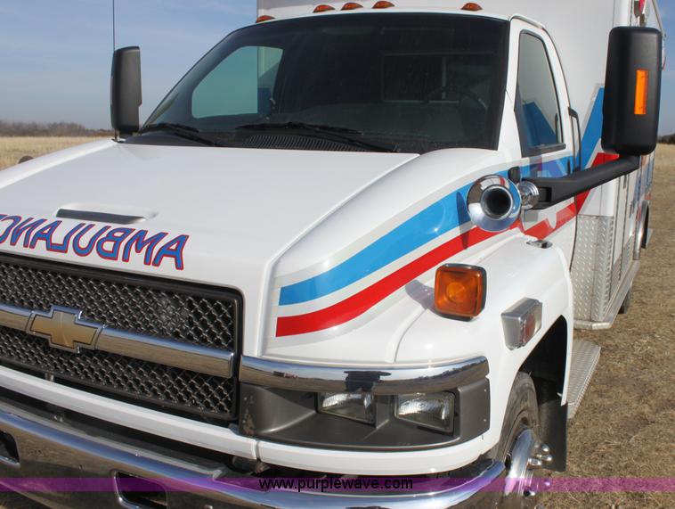 image for item E8377 2008 Chevrolet ambulance