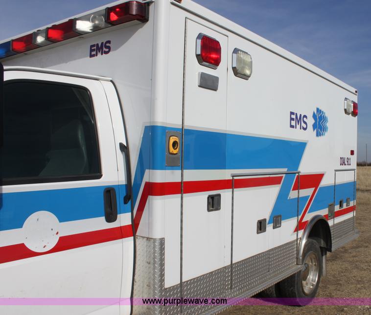 image for item E8377 2008 Chevrolet ambulance