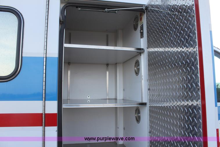 image for item E8377 2008 Chevrolet ambulance