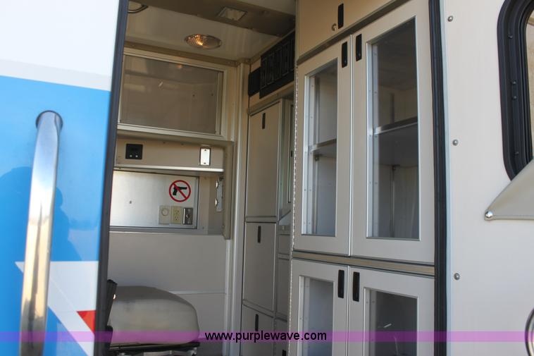 image for item E8377 2008 Chevrolet ambulance