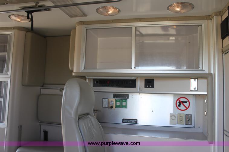 image for item E8377 2008 Chevrolet ambulance