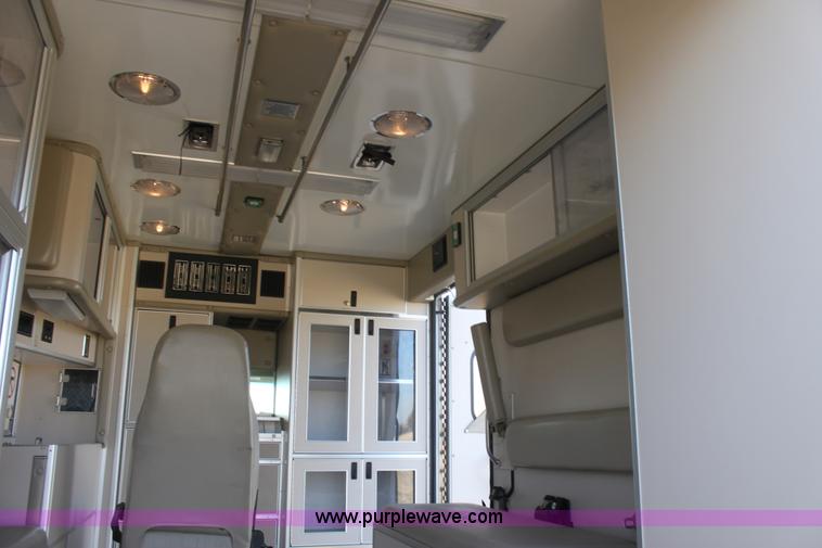image for item E8377 2008 Chevrolet ambulance
