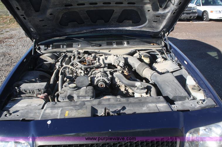 image for item F2894 2007 Ford Crown Victoria Police Interceptor
