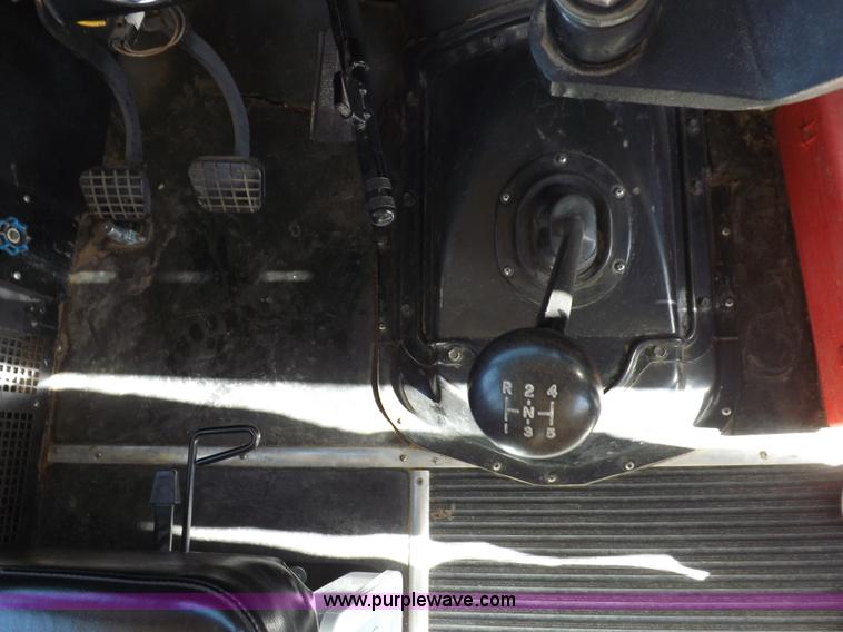 image for item F6372 1991 Chevrolet C60 school bus